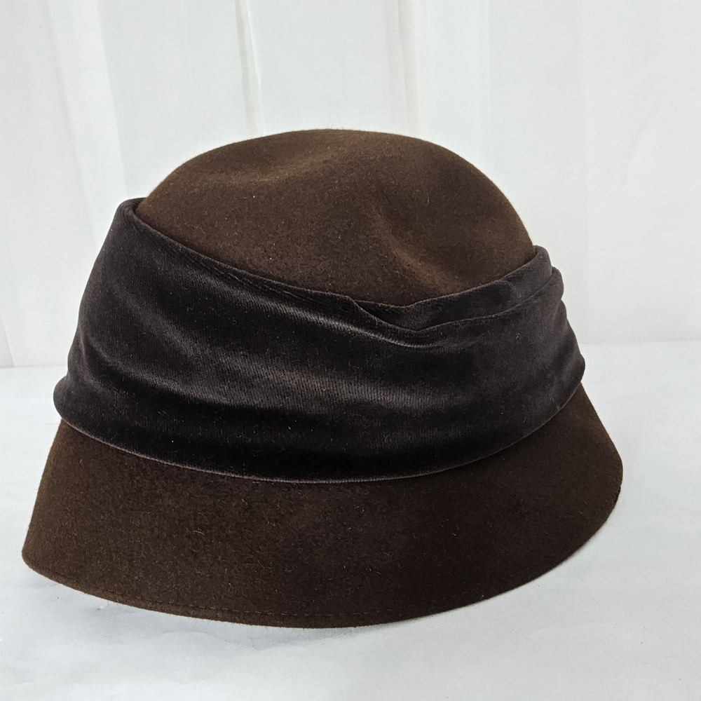 Vintage Kuhn Dark Brown Cloche Felt Hat Velvet Ribbon Flapper Boho - Picture 4 of 8